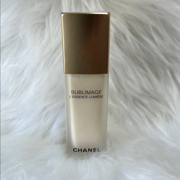 Chanel Sublimage L’Essence Lumiere - Picture 1 of 3